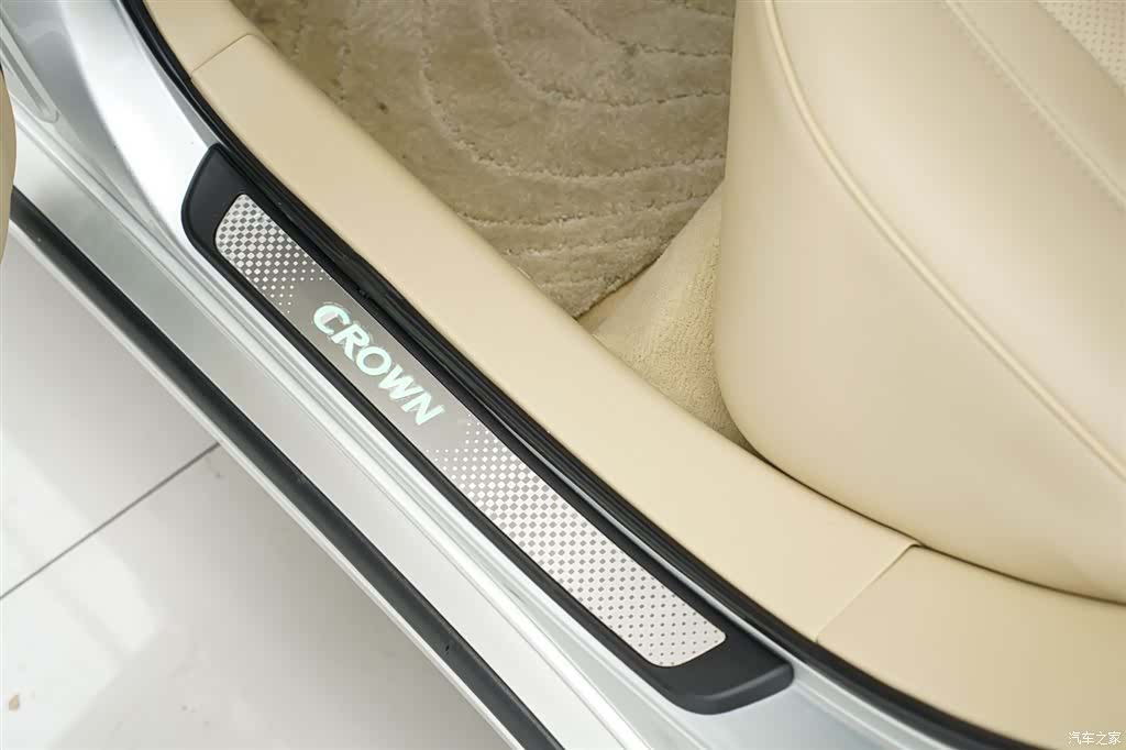 Toyota Crown, 2008 21