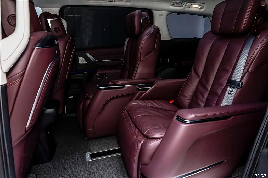 Buick Century, 2025 10