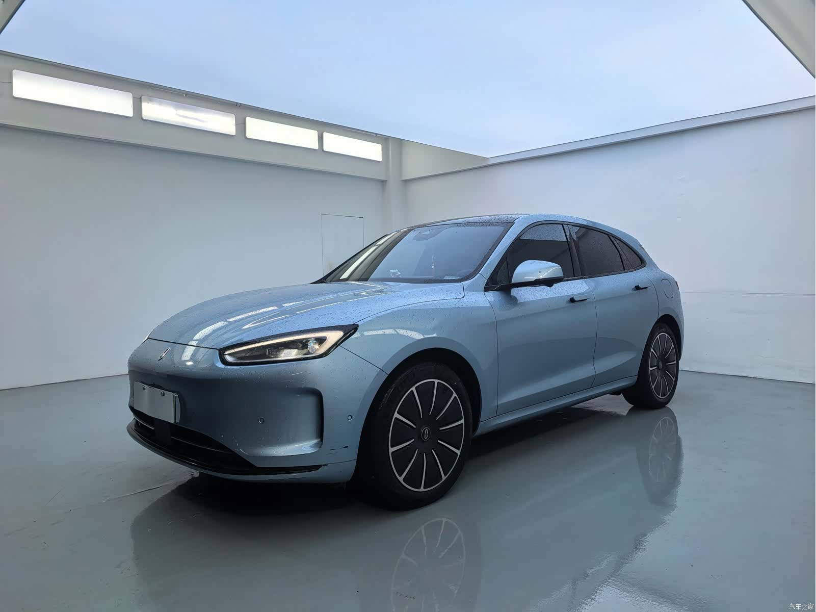 AITO M5, 2022 3