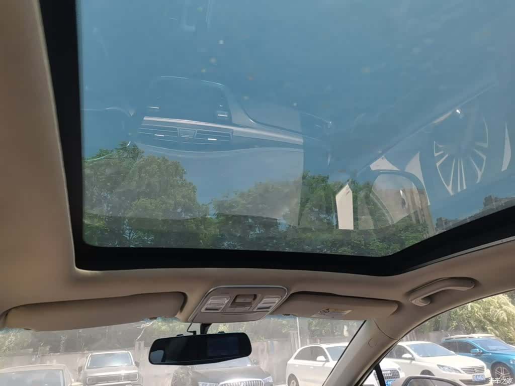 Geely Emgrand, 2017 14