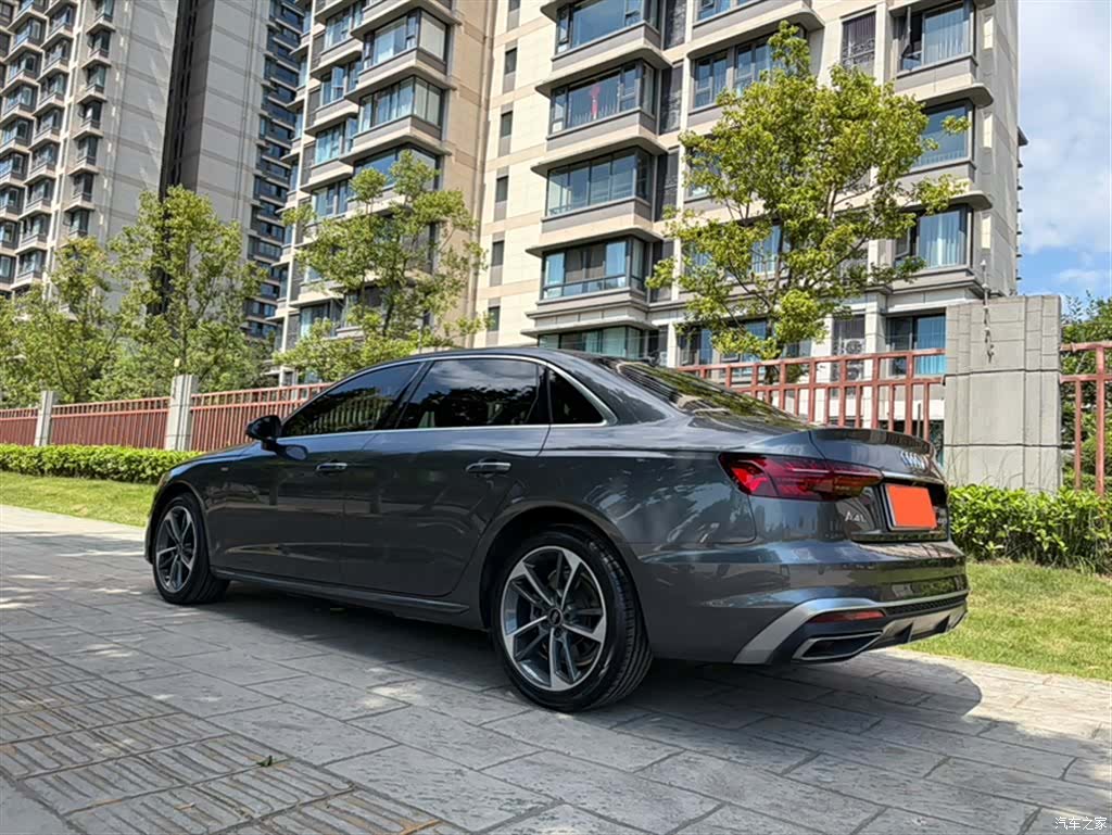 Audi A4L, 2023 25