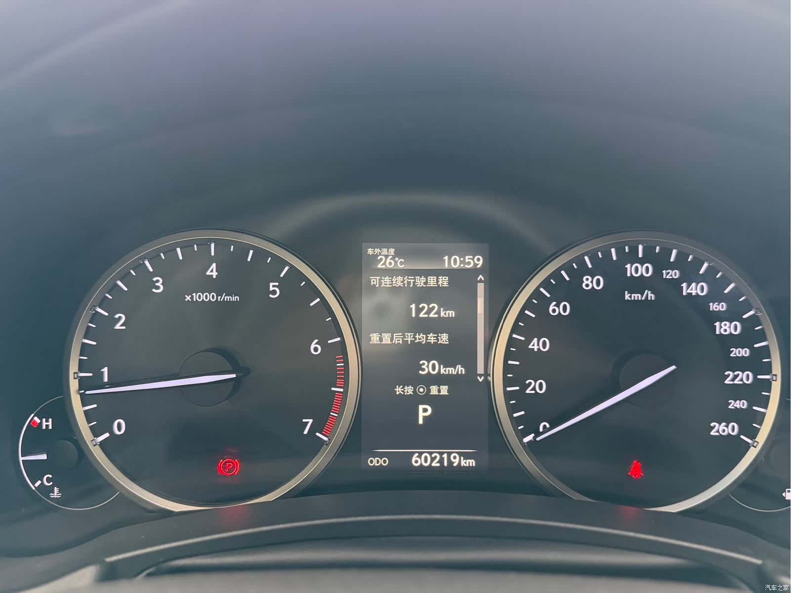 Lexus NX, 2018 11