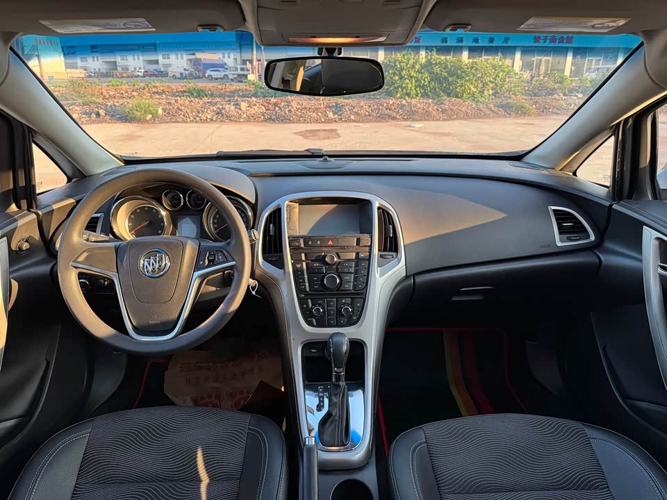 Buick Yinglang Buick Yinglang