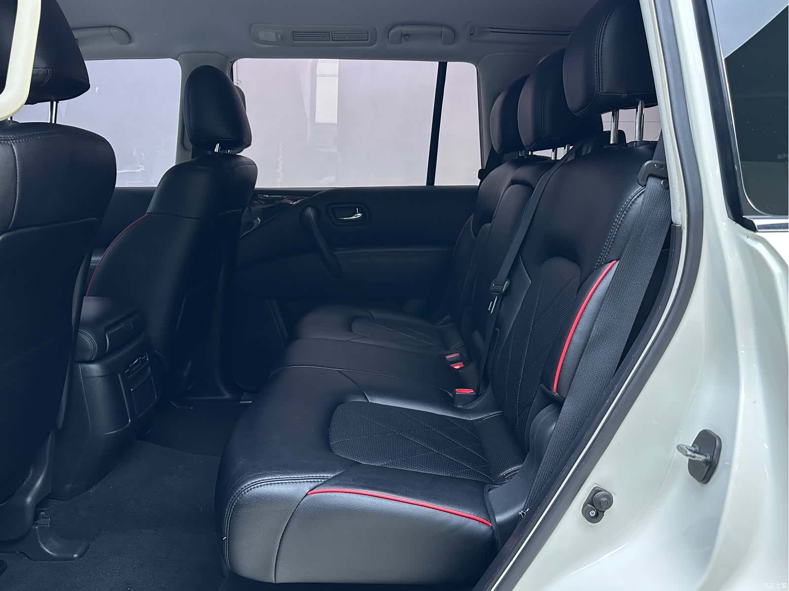 Nissan Patrol, 2018 10