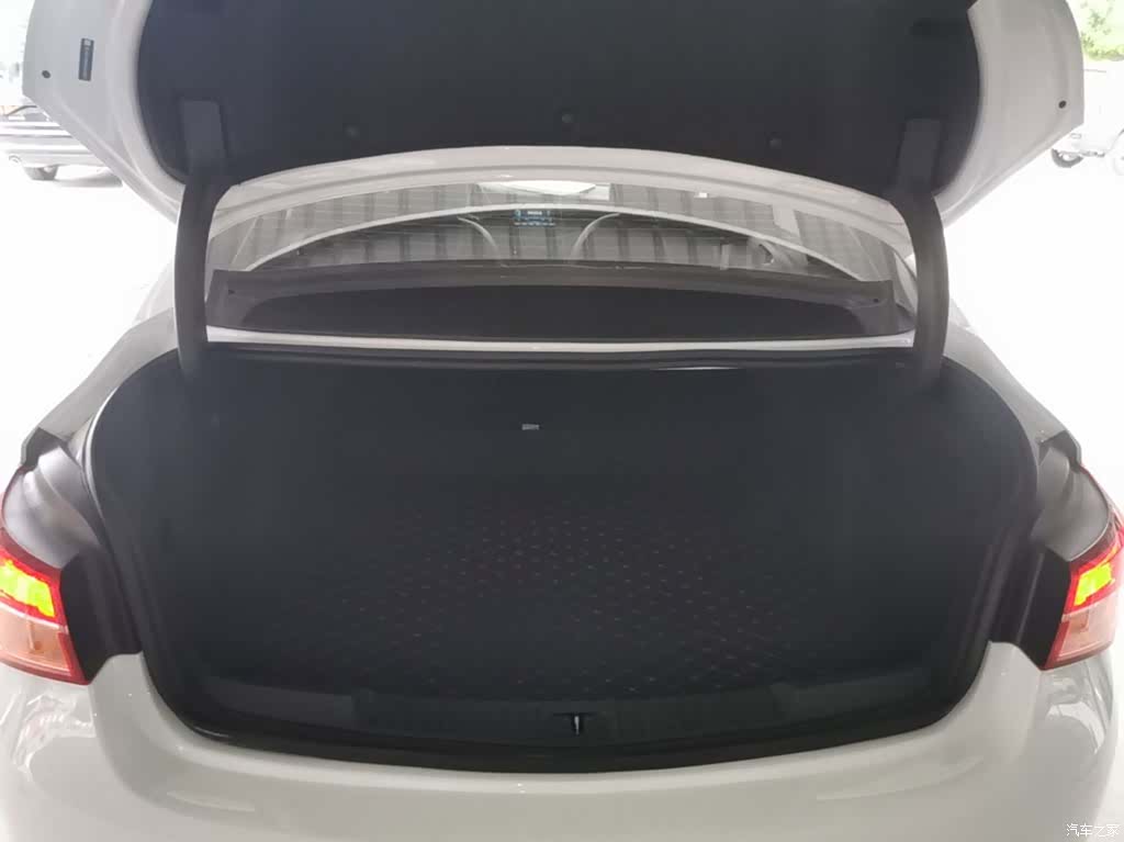 Buick Verano, 2017 19