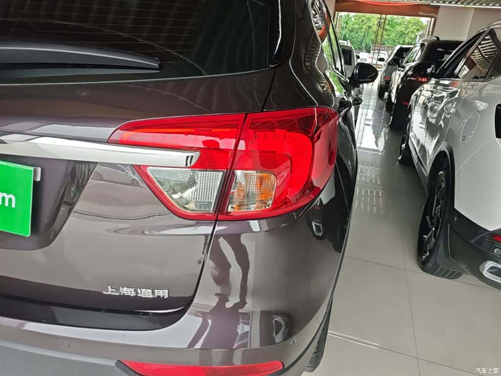 Buick Envision Plus, 2016 8