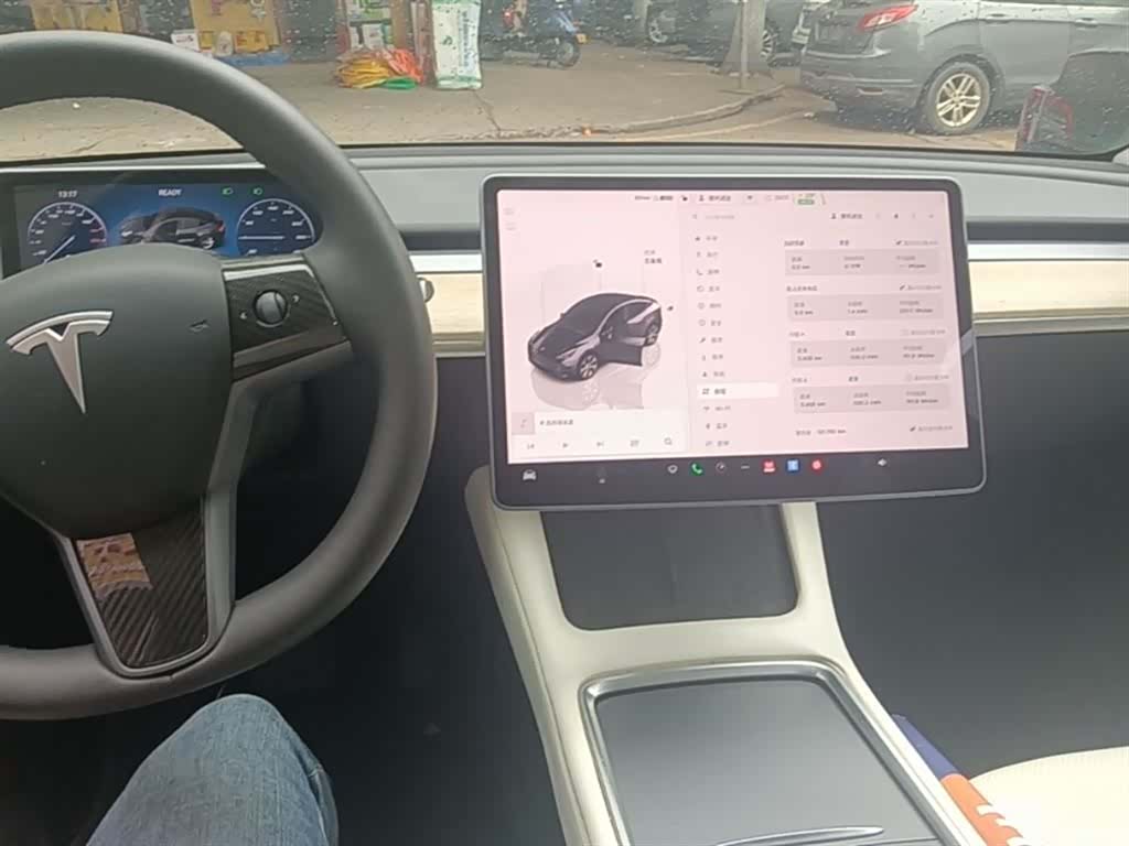 Tesla Model Y, 2022 6
