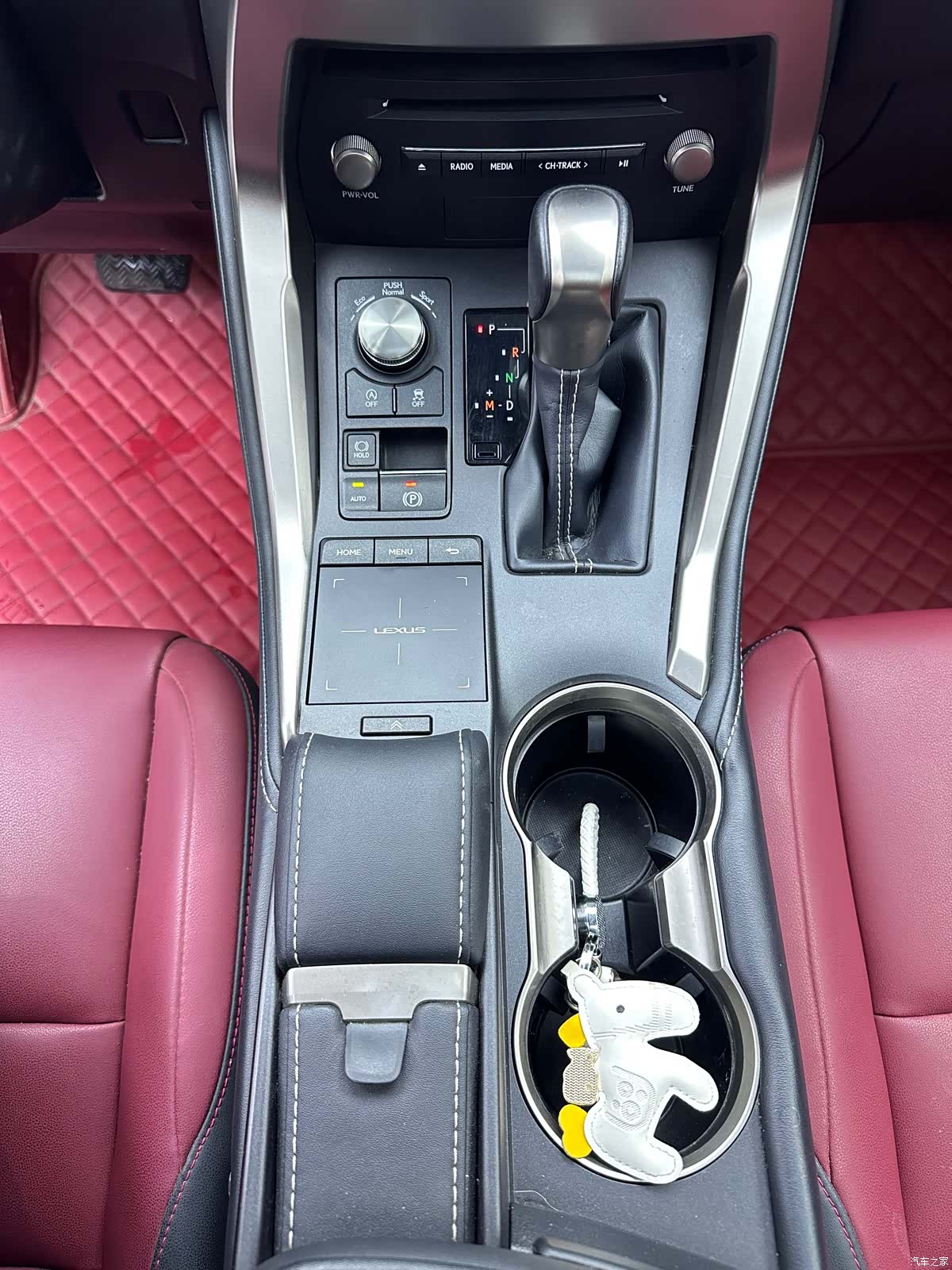 Lexus NX, 2021 14