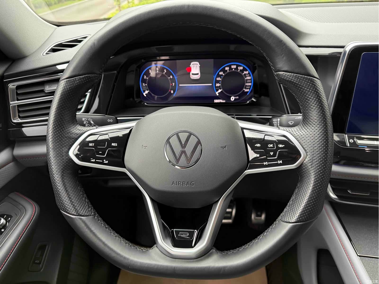 Volkswagen Teramont X, 2022 10