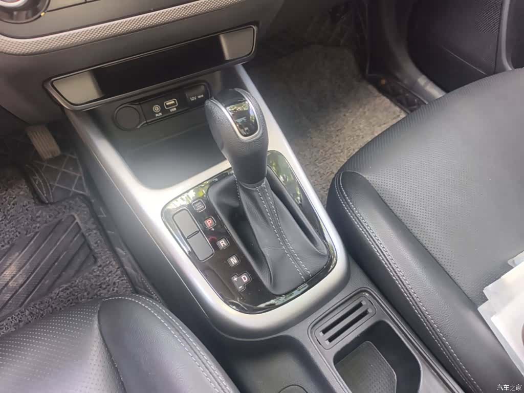Kia KX3, 2017 14