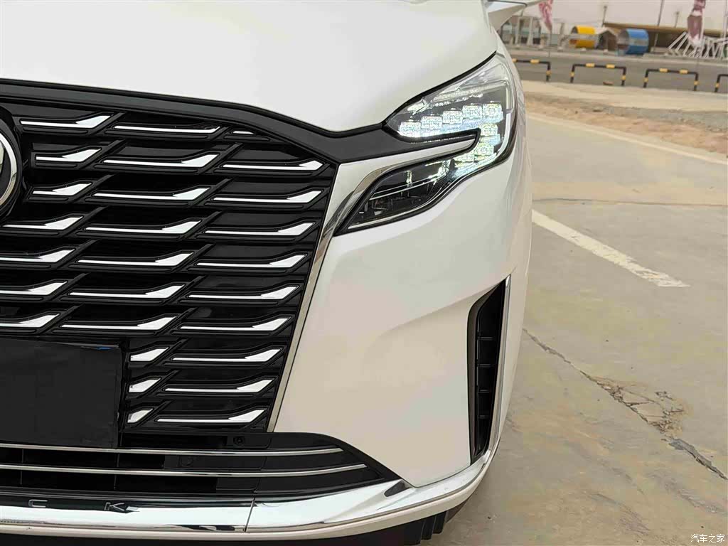 Buick GL8, 2023 15