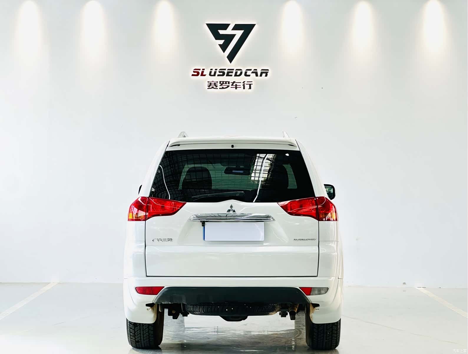 Mitsubishi Pajero, 2017 8