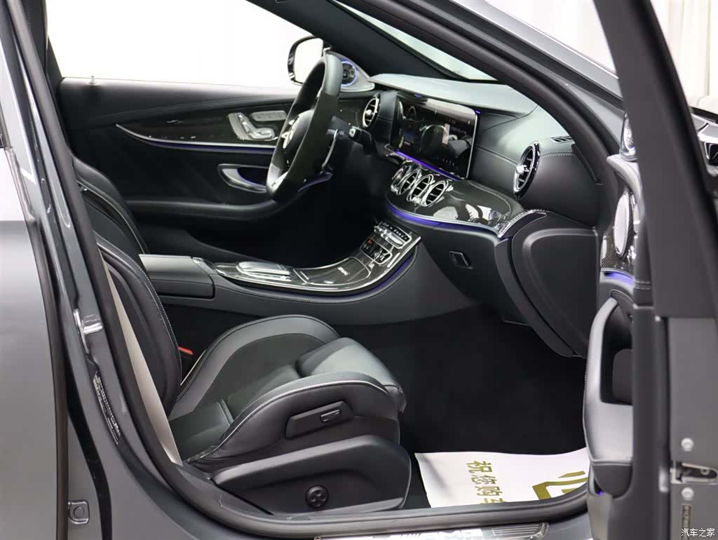 Mercedes-Benz E-Class, 2021 23