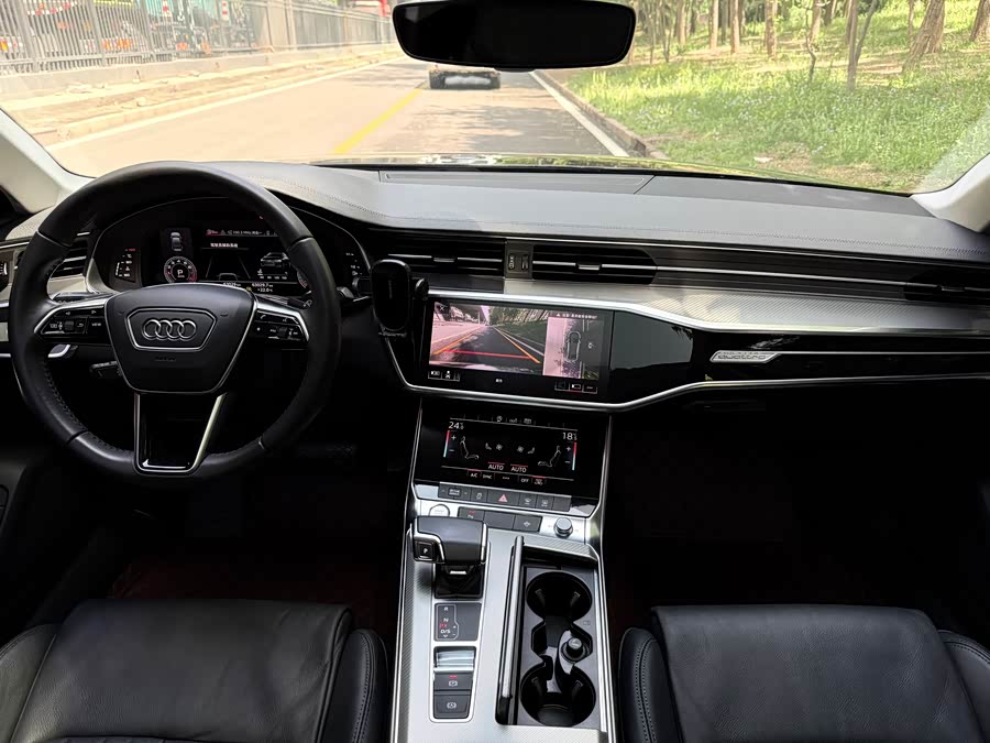 Audi A6L 2020, фото 13