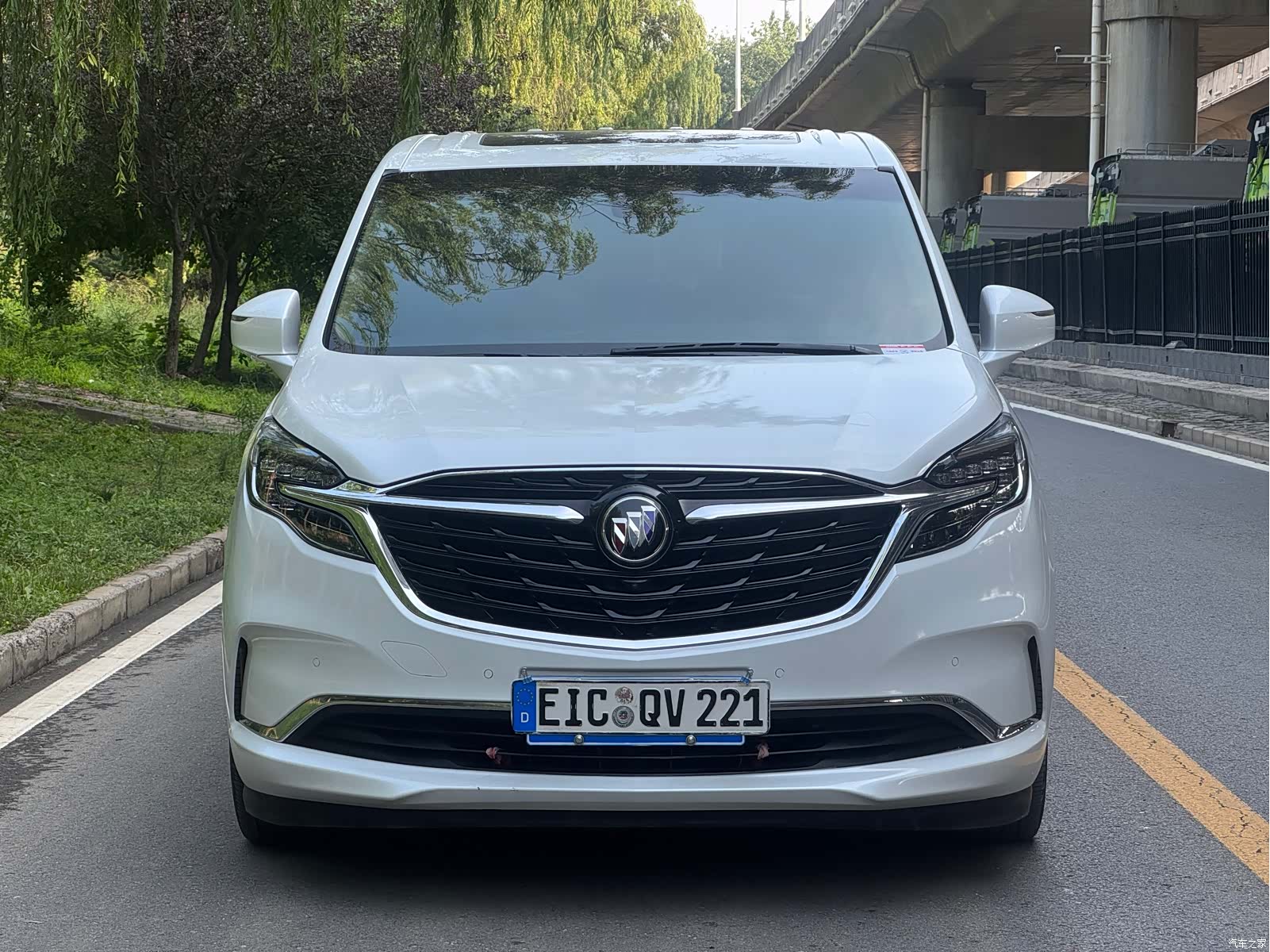 Buick GL8, 2021 2