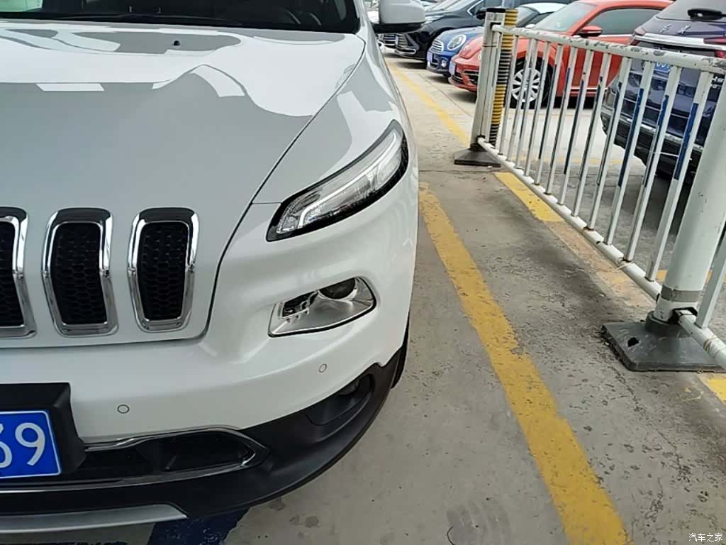Jeep Cherokee, 2016 24
