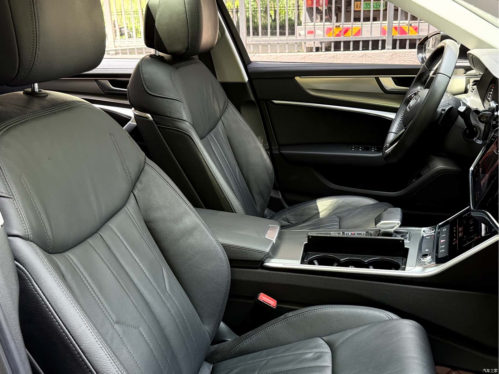 Audi A6L, 2020 12