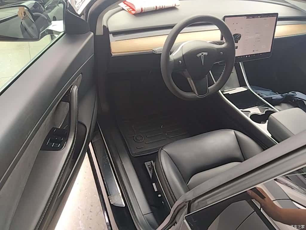 Tesla Model 3, 2020 16
