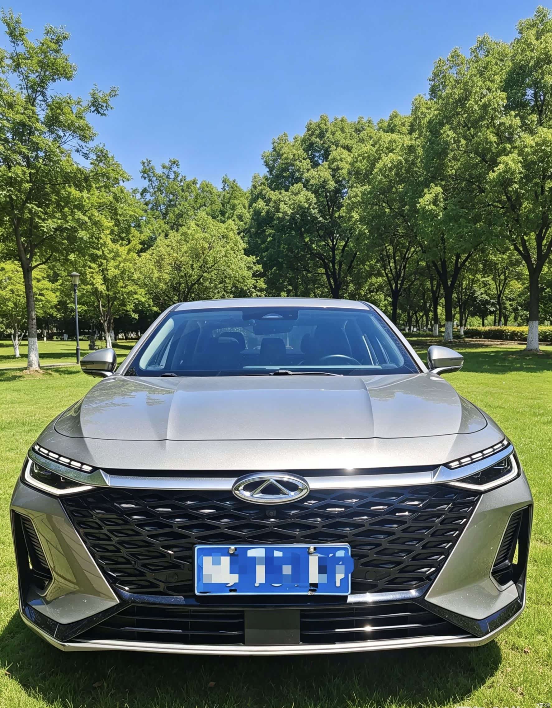 Chery Arrizo 8, 2023 все фото