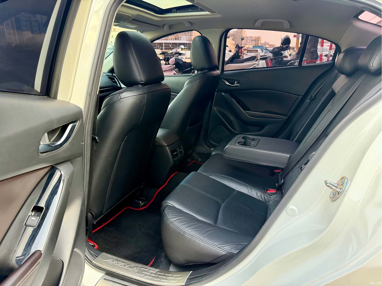 Mazda Mazda3, 2018 8