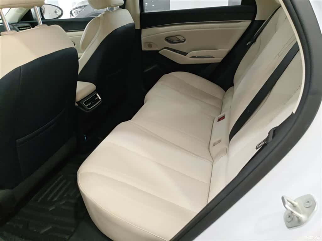 BYD Qin, 2024 17