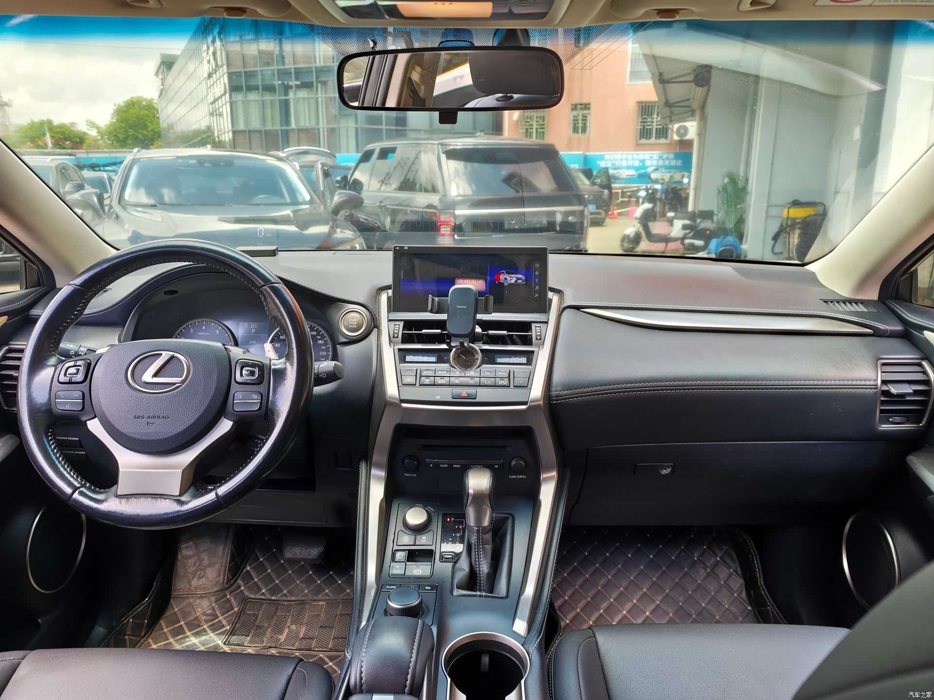 Lexus NX, 2017 3