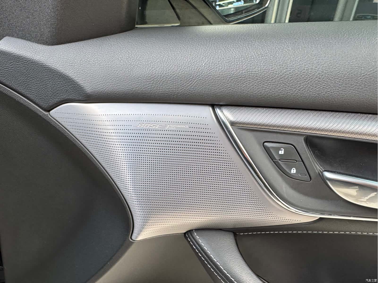 Cadillac CT5, 2022 28