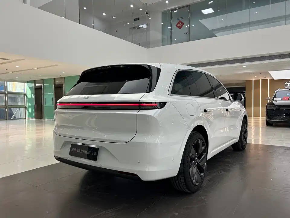 Li Auto Ideal L6