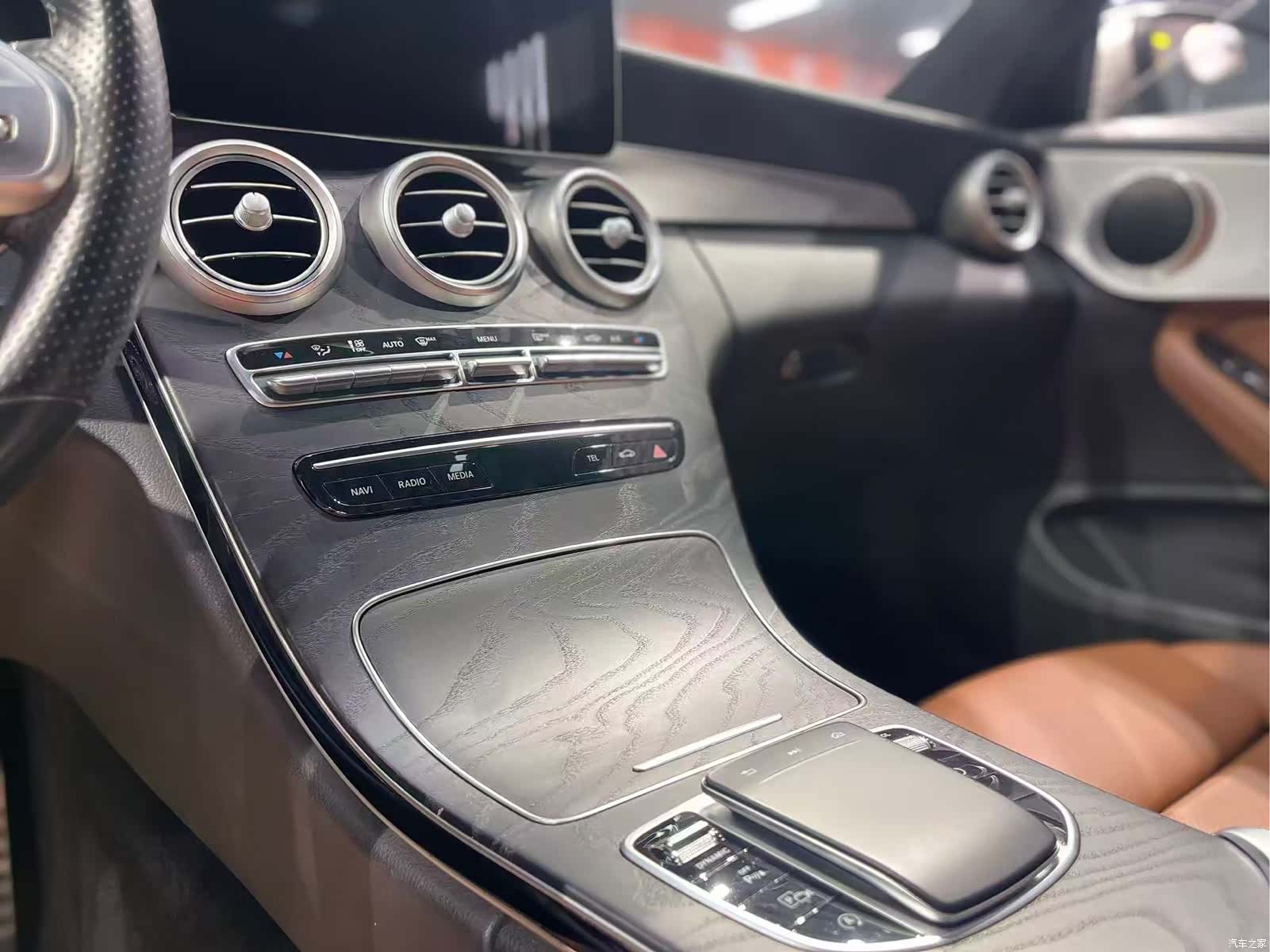 Mercedes-Benz C-Class, 2019 13