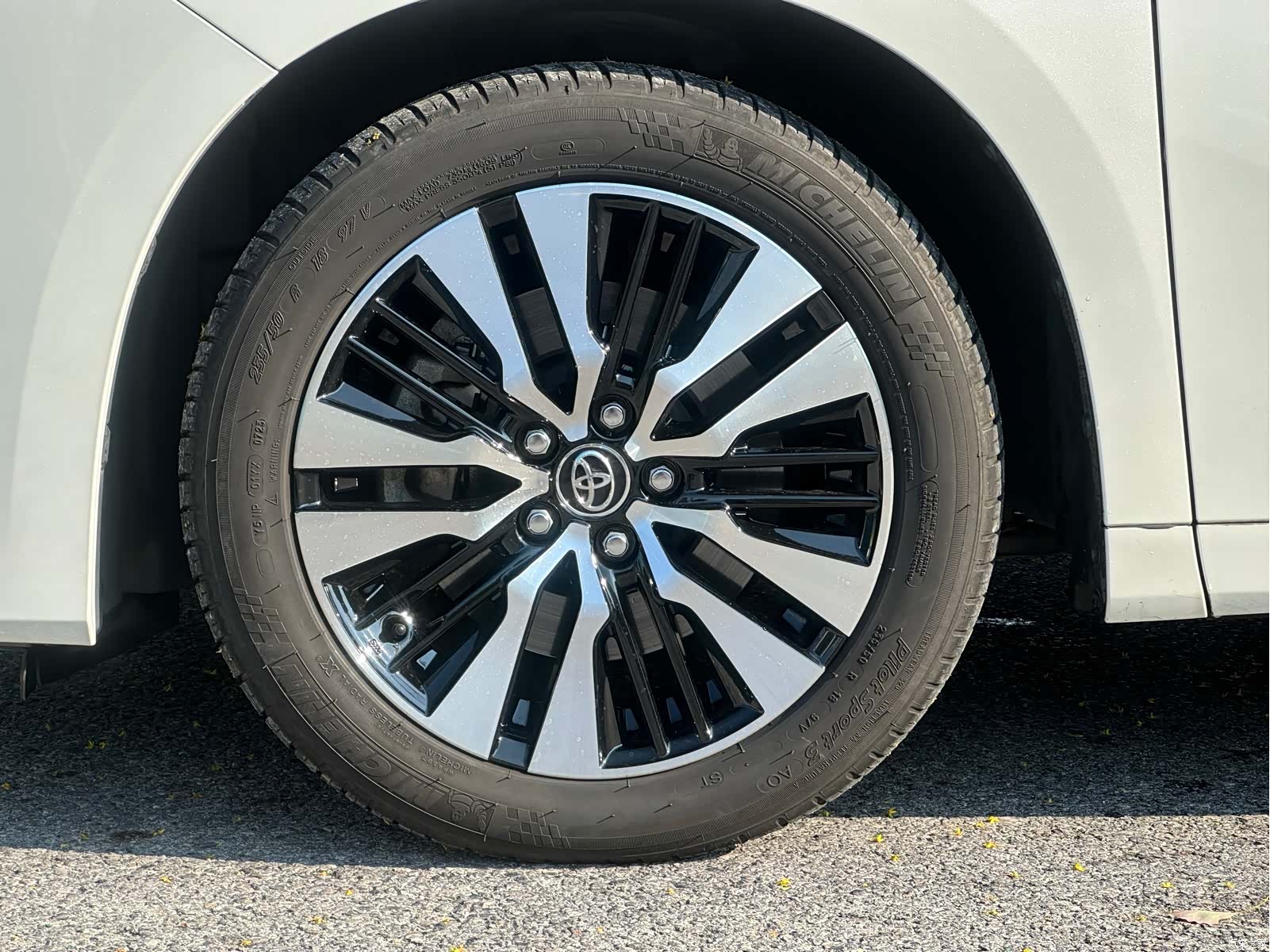 Toyota Alphard, 2018 8