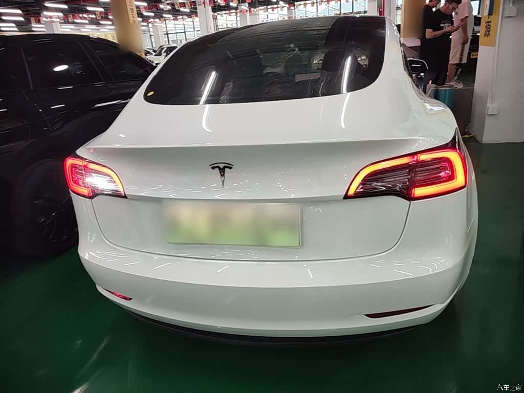 Tesla Model 3, 2020 6