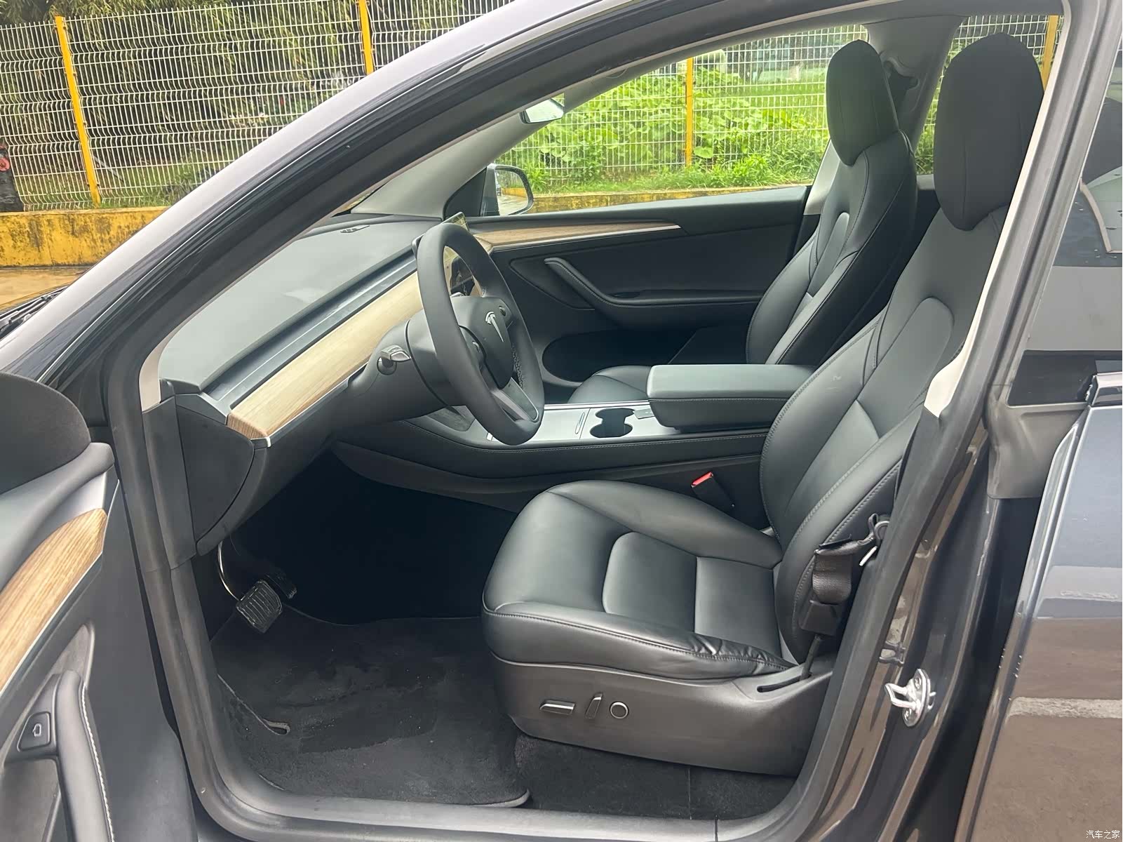 Tesla Model Y, 2022 7