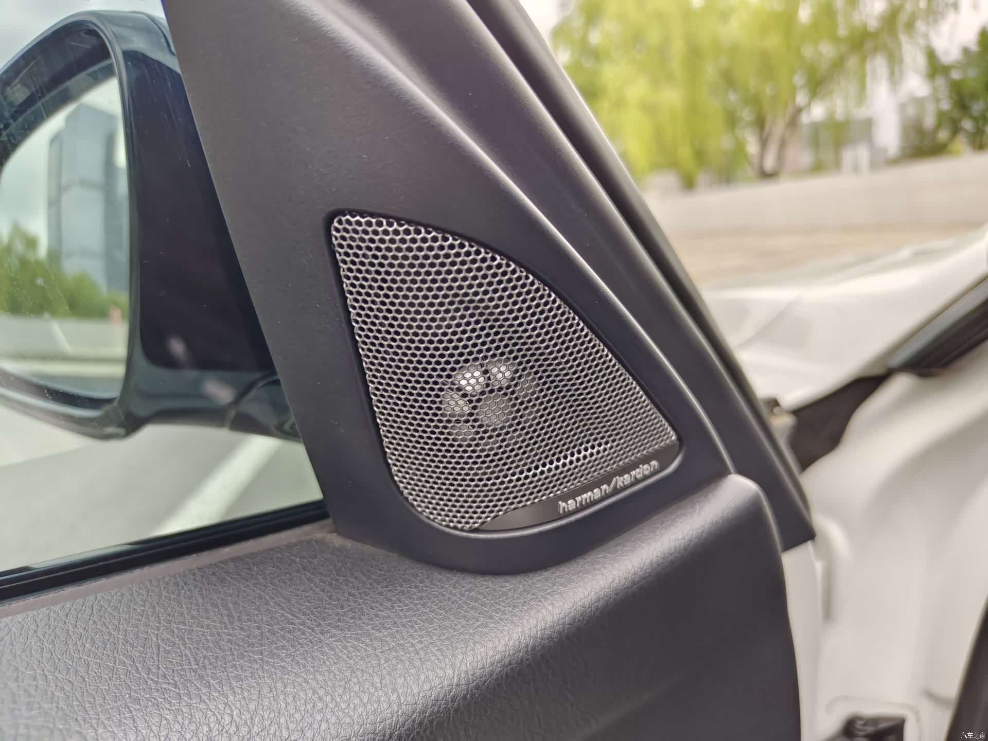 BMW 3 Series, 2018 16
