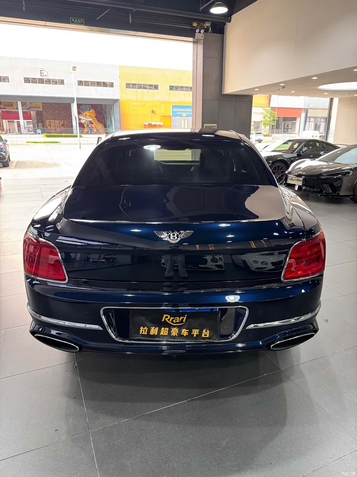 Bentley Flying Spur, 2014 7