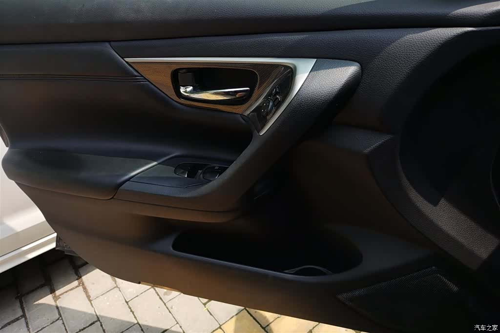 Nissan Teana, 2013 7