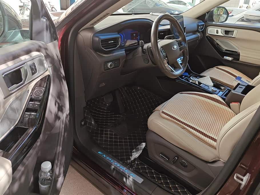 Ford Explorer Ford Explorer