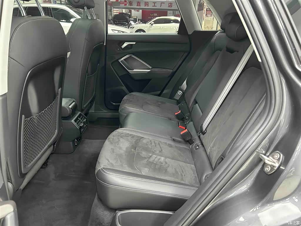 Audi Q3, 2023 14