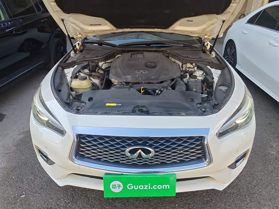 Infiniti Q50L