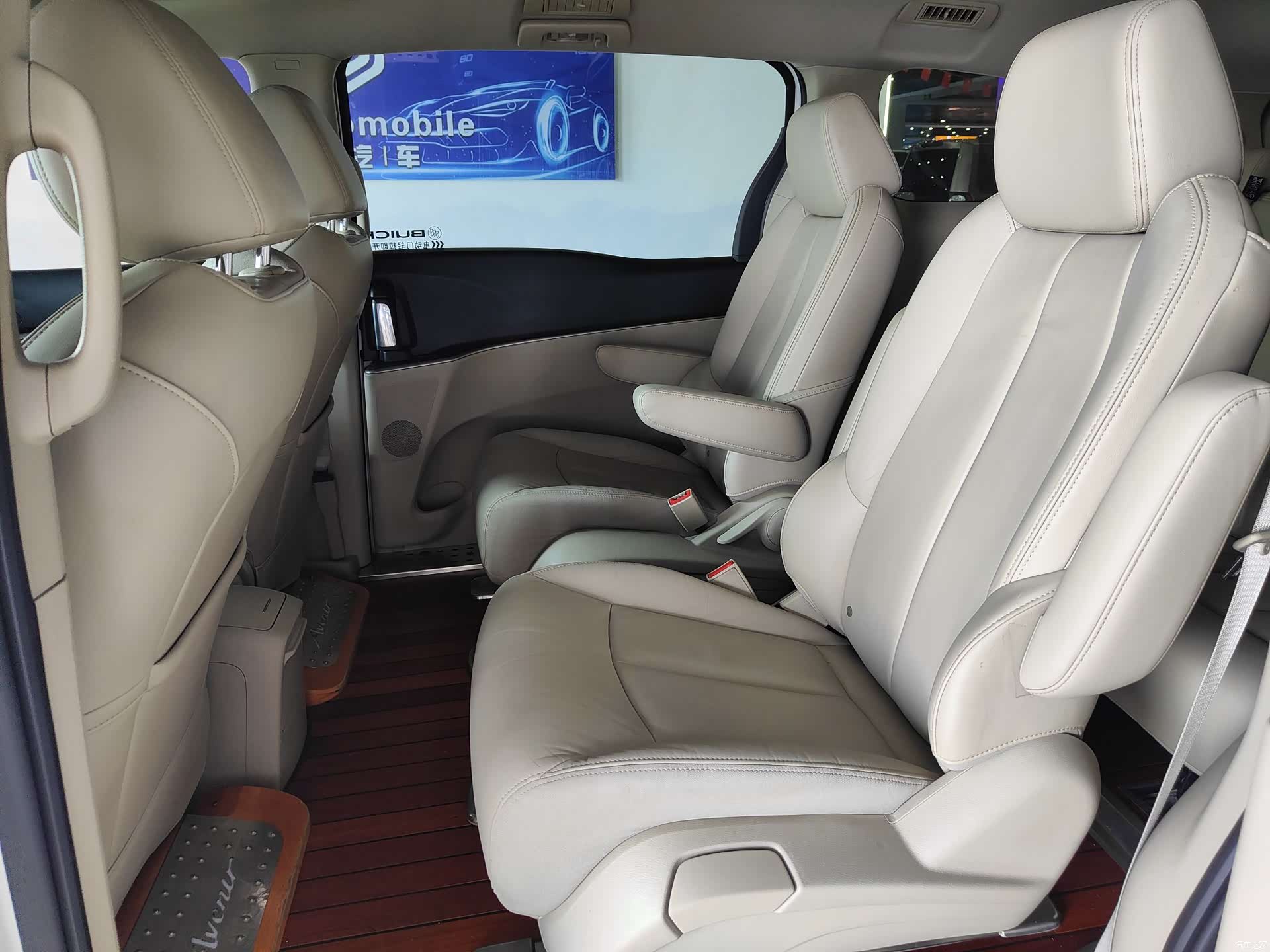 Buick GL8, 2019 все фото