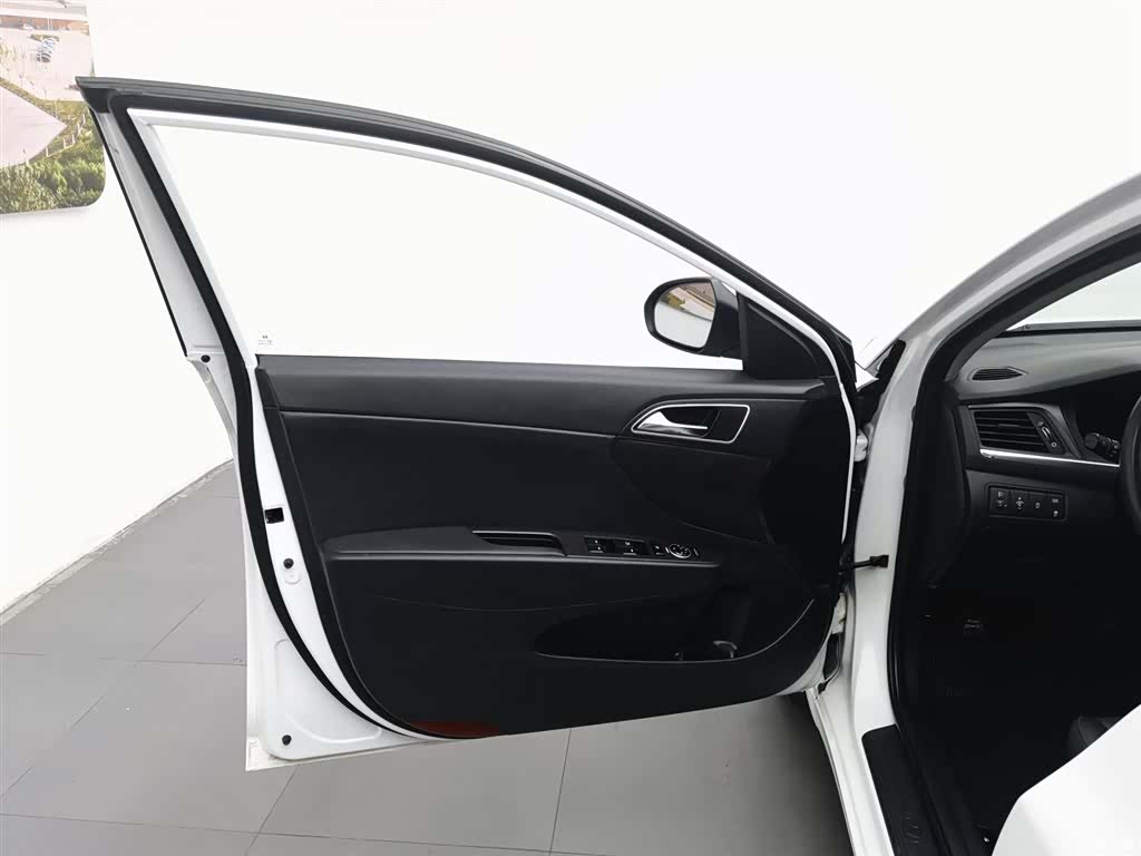 Hyundai DLX, 2017 8