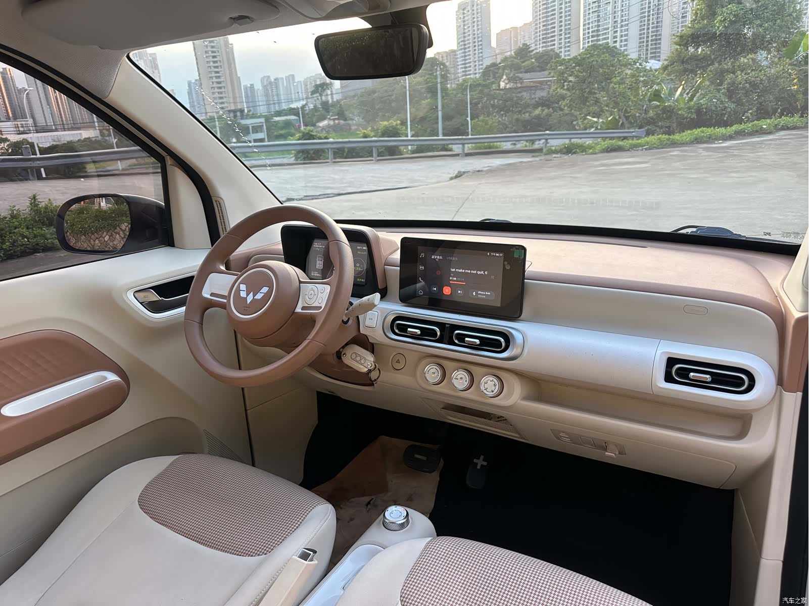 Wuling MINIEV, 2024 7