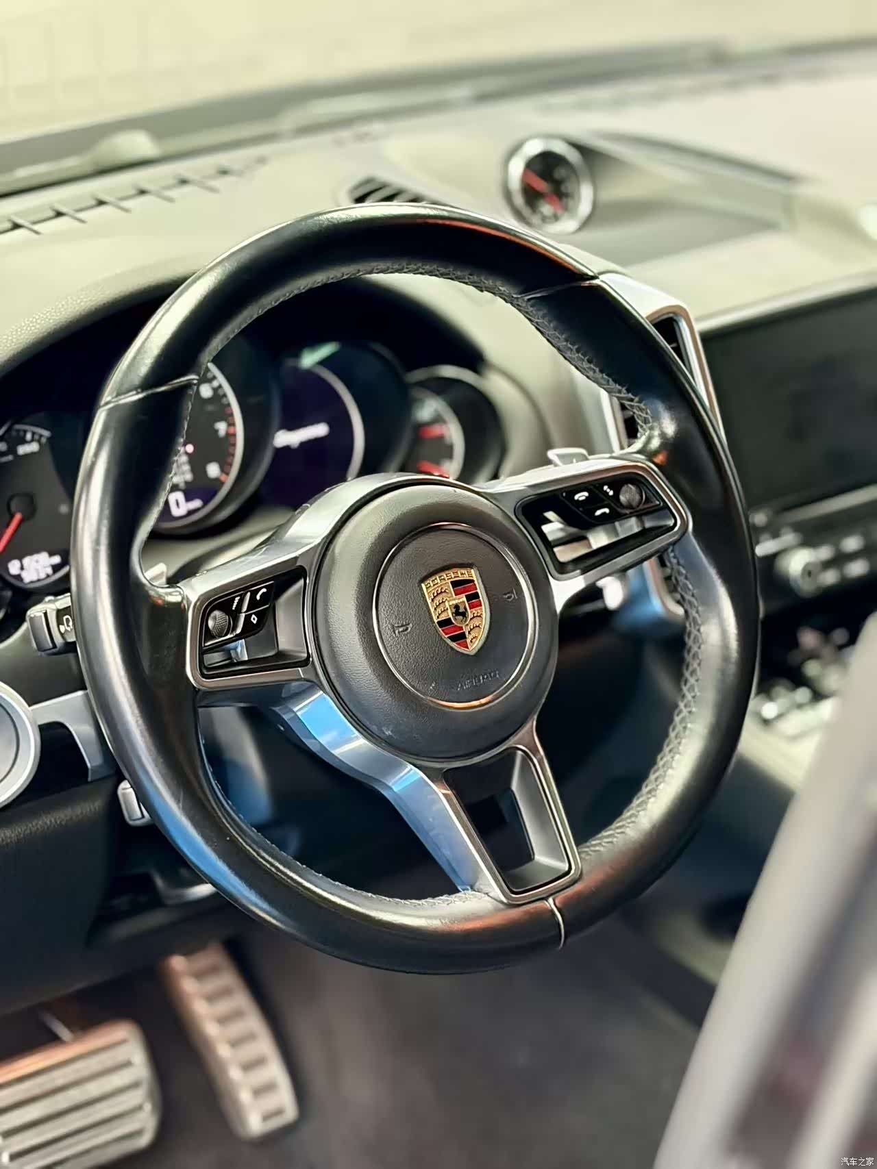 Porsche Cayenne, 2017 8