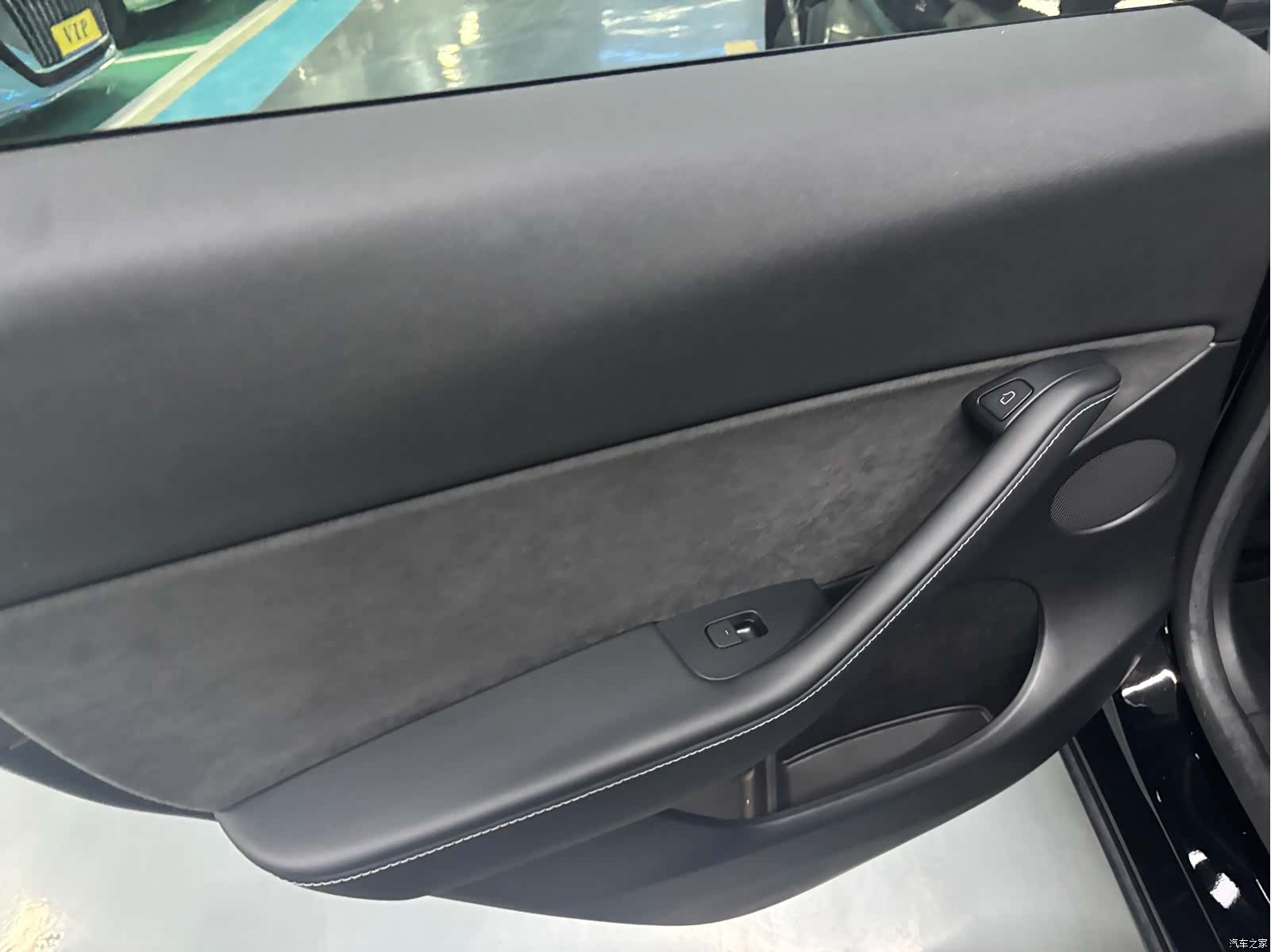Tesla Model Y, 2023 7