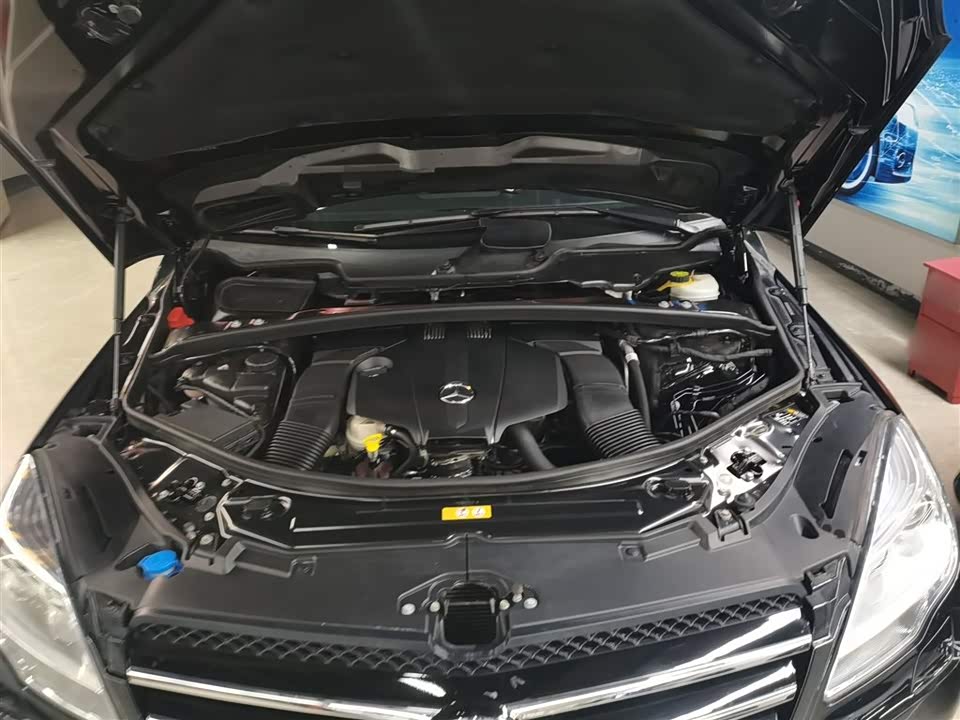 Mercedes-Benz R-class