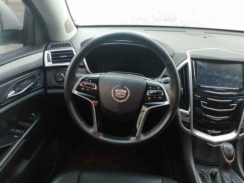 Cadillac SRX