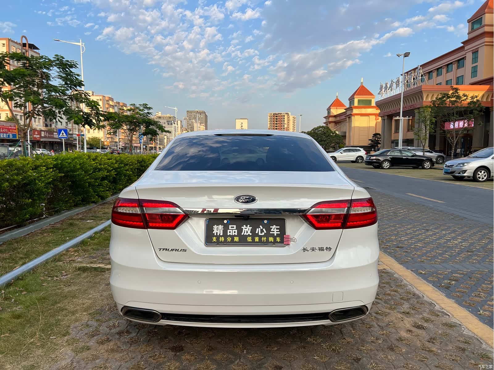Ford Taurus, 2016 все фото