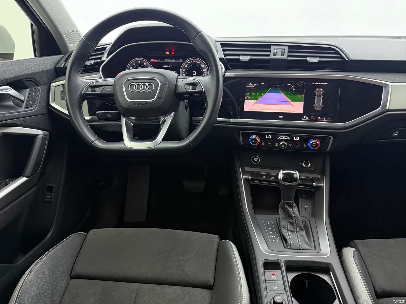 Audi Q3, 2022 18