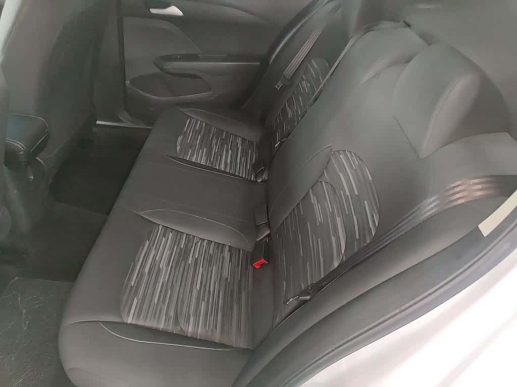 Chevrolet 320, 2019 17