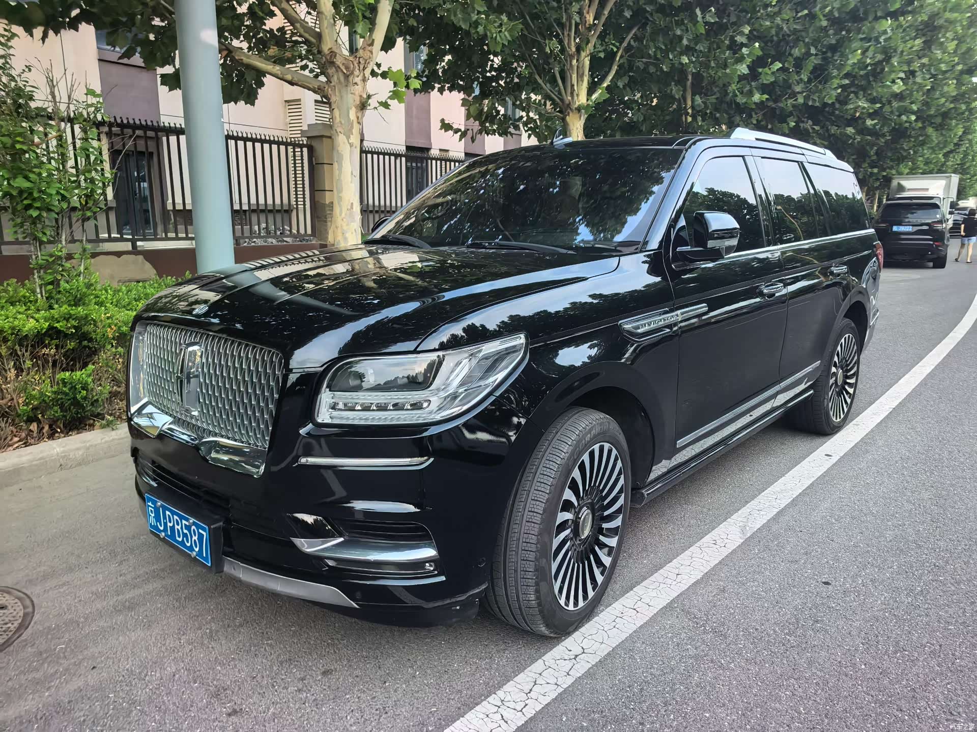 Lincoln Navigator, 2019 1