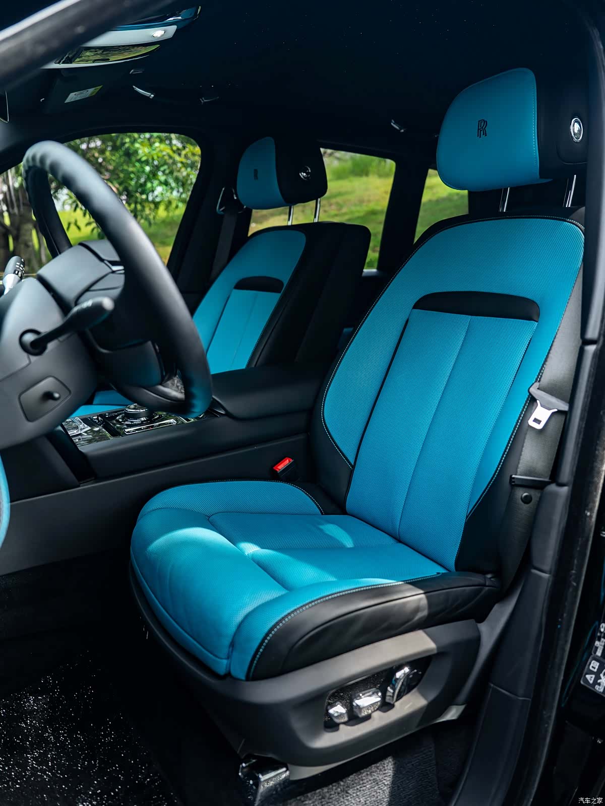 Rolls-Royce Cullinan, 2020 8